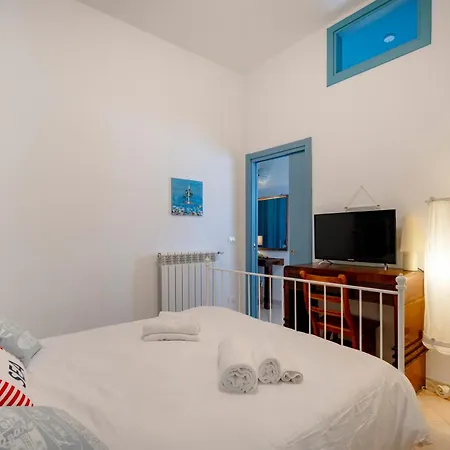 Guesthost - Casadaamare Apartament