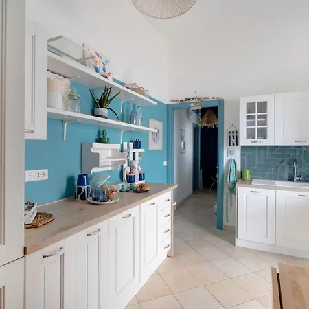 Guesthost - Casadaamare مونوبولي